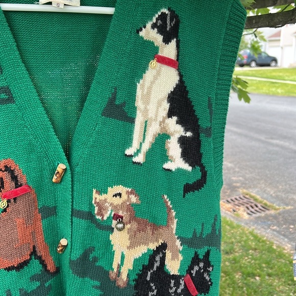 Susan Bristol Green Sweater Vest with Dog Motif - Picture 3 of 4